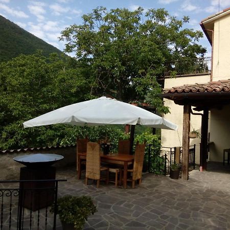 Bed & Breakfast Sentiero 54 Cantiano Bagian luar foto