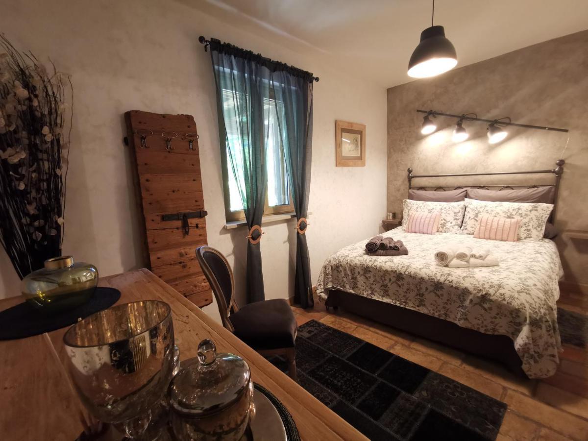 Bed & Breakfast Sentiero 54 Cantiano Bagian luar foto