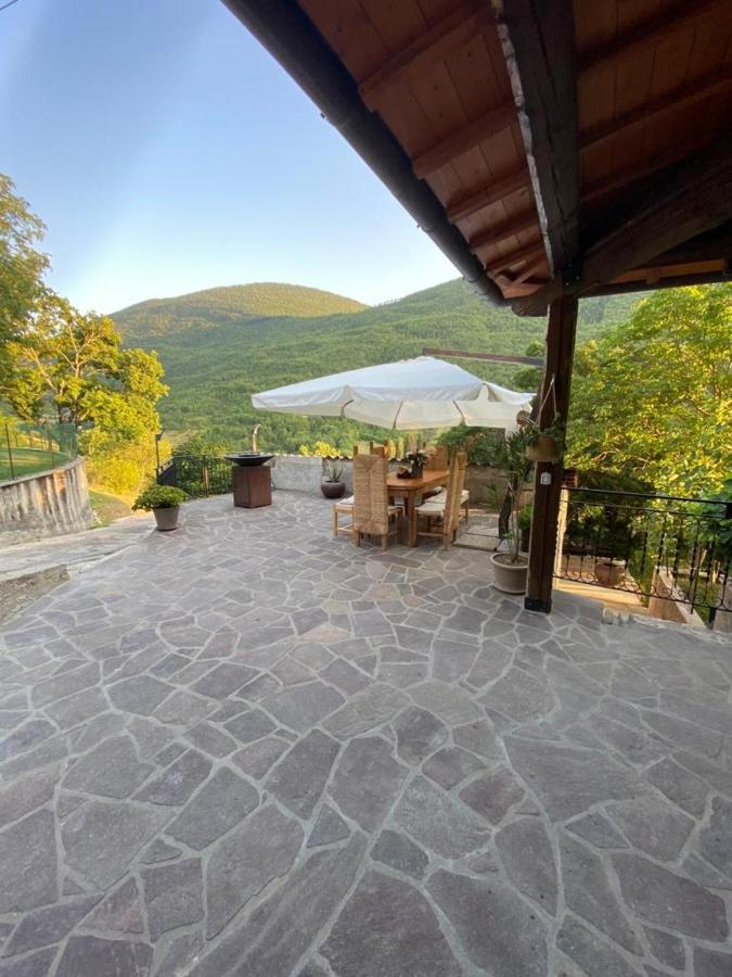 Bed & Breakfast Sentiero 54 Cantiano Bagian luar foto