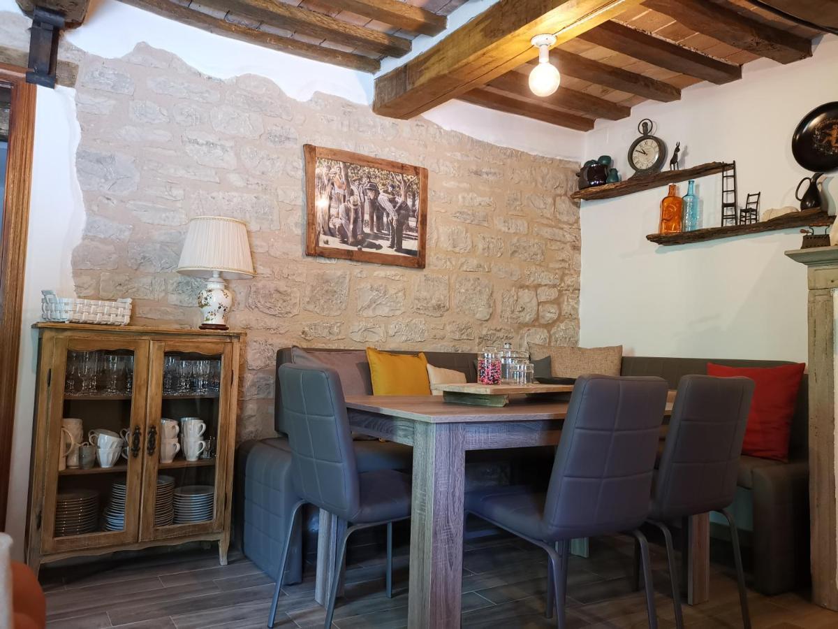 Bed & Breakfast Sentiero 54 Cantiano Bagian luar foto